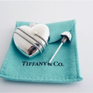Vintage Tiffany & Co. Sterling Silver Heart & Arrow Perfume Bottle Flask – Rare